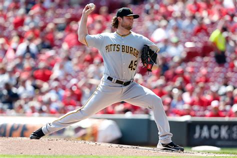 famous pirates pitchers